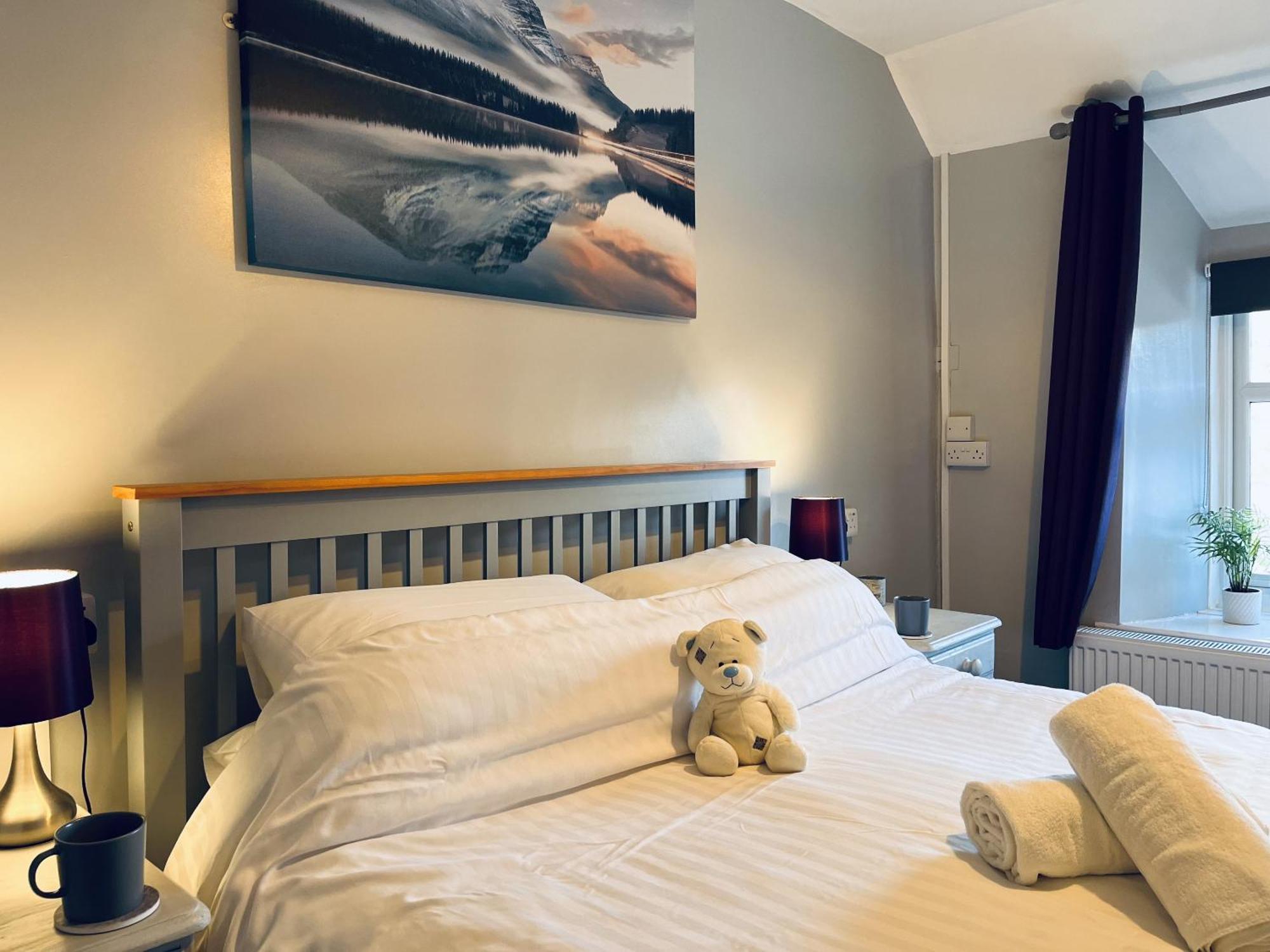 The Lake View Hotel 兰贝里斯 外观 照片